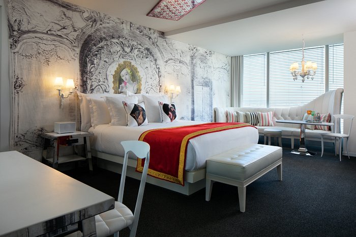 2 Queen beds - Picture of Paris Las Vegas, Paradise - Tripadvisor