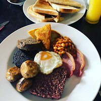 Breakfast at the Carnock Inn