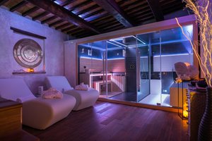 L'Antico Forziere in Casalina, image may contain: Living Room, Loft, Penthouse, Lighting
