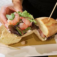 crostone con ricotta e gamberi rossi