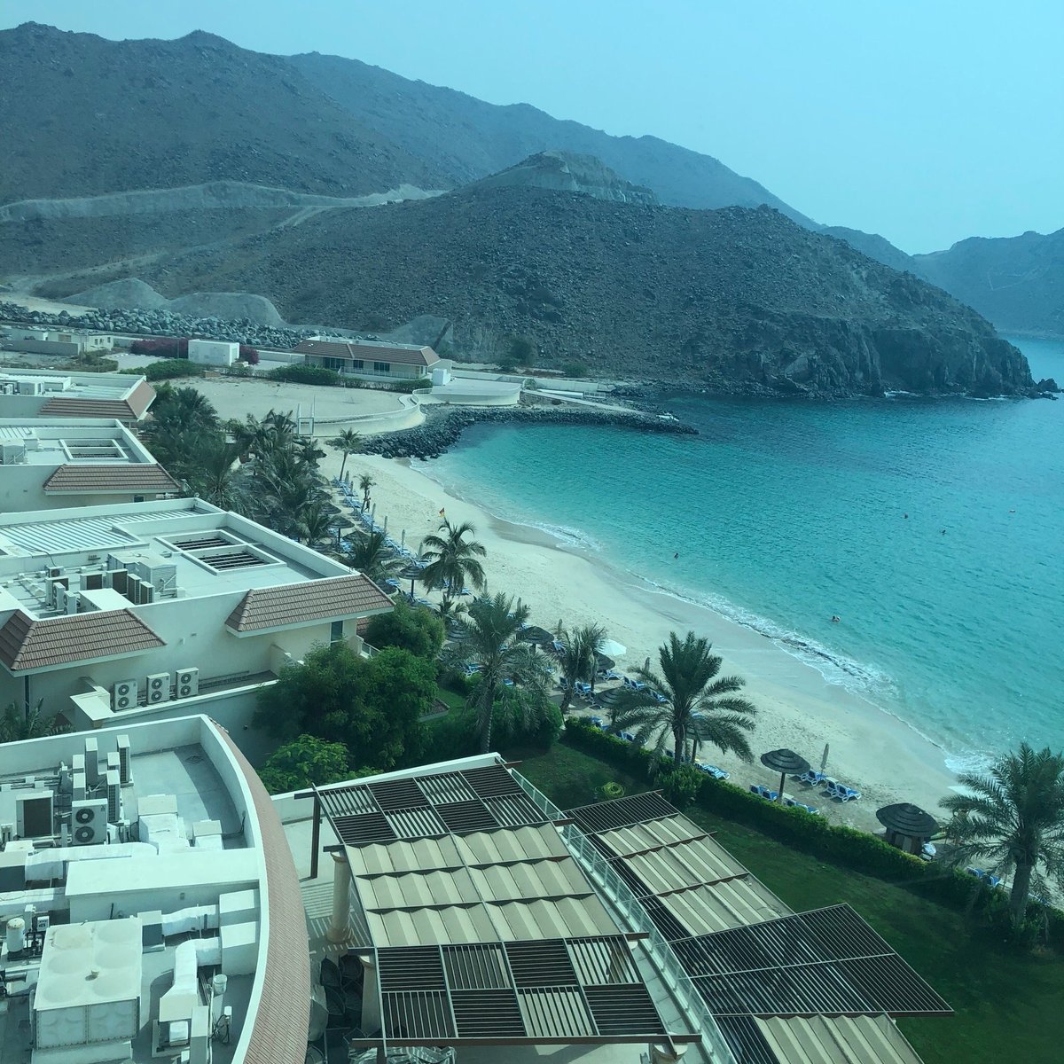 оаэ фуджейра oceanic khorfakkan resort spa