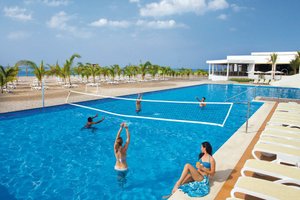Piscina e praia