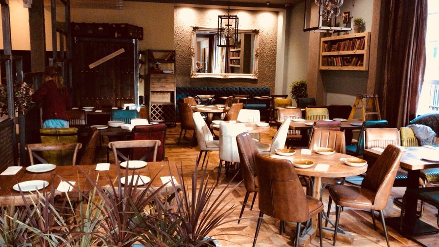 The perfect place to take time out and unwind, with great food and drink.