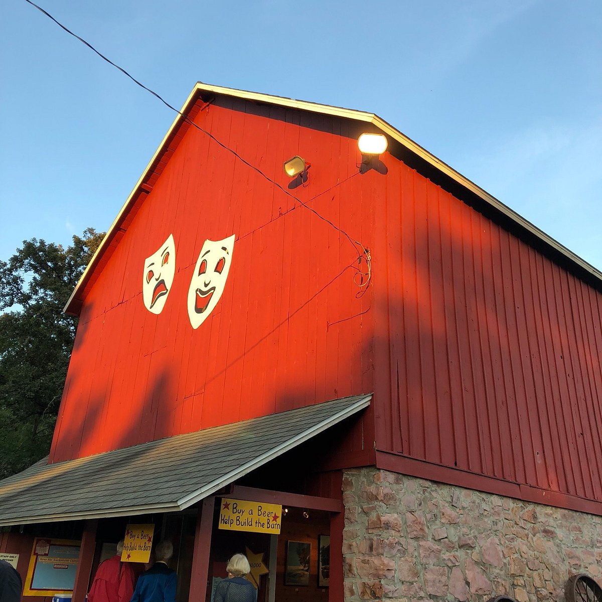 Red Barn Theatre (Rice Lake) 2022 Lohnt es sich? (Mit fotos)