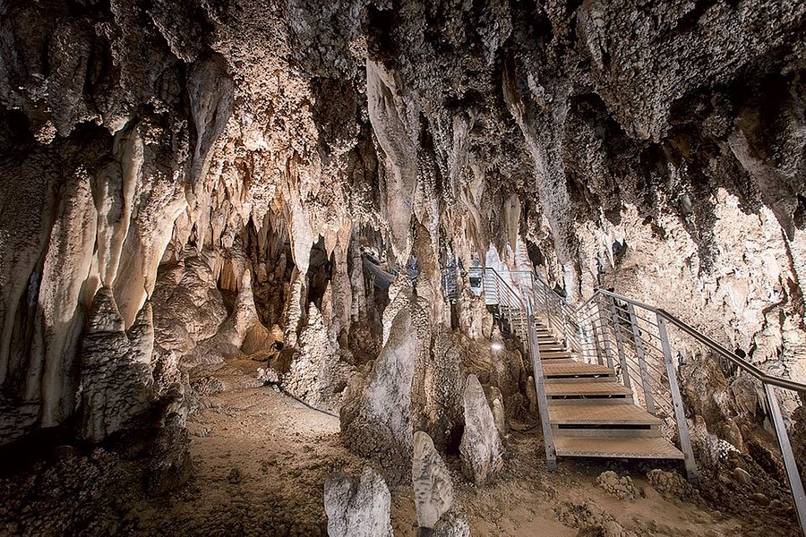Grotta Turistica Antro del Corchia image