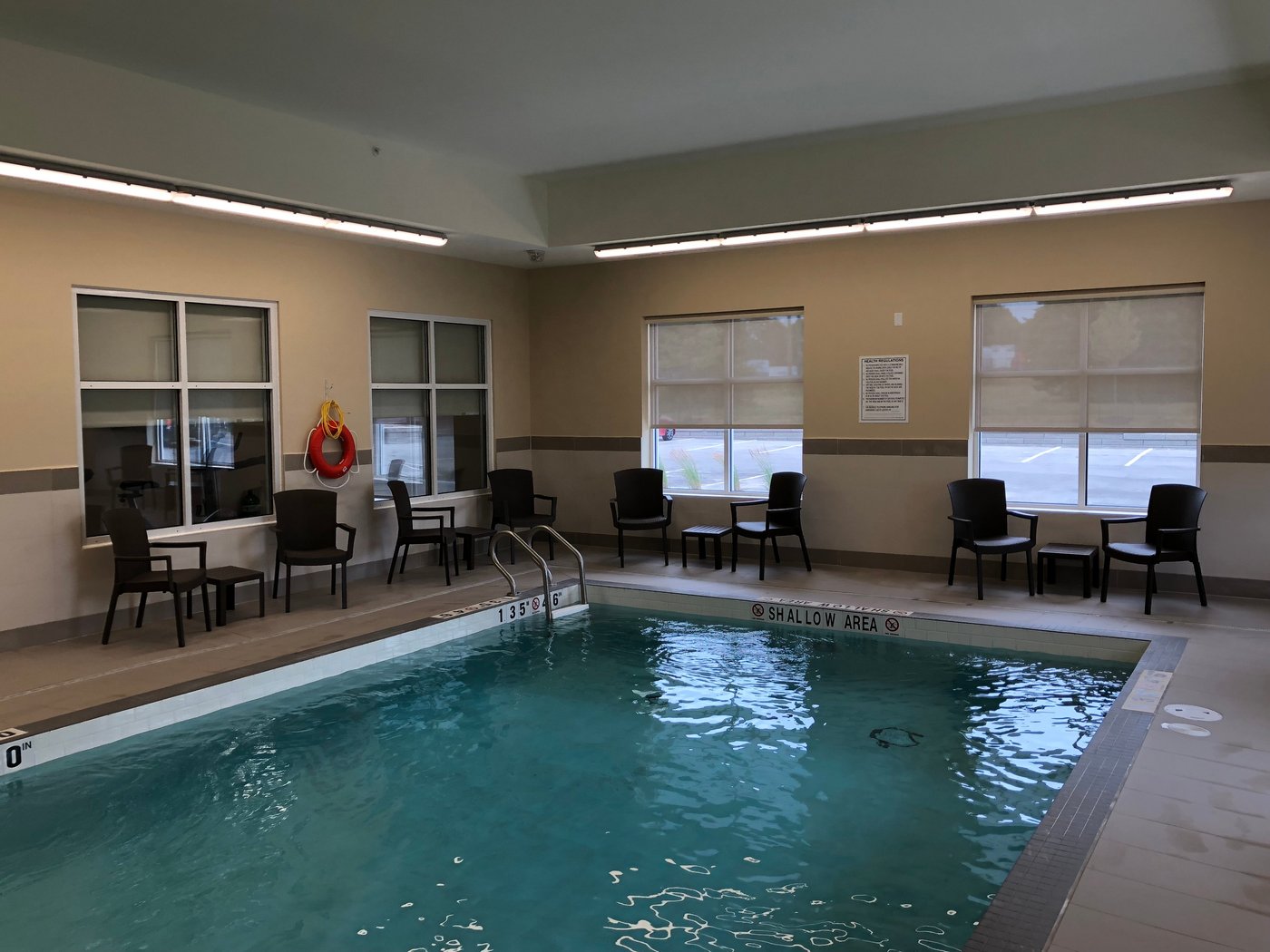 COMFORT INN & SUITES (Bowmanville) - Hotel Reviews, Photos, Rate ...