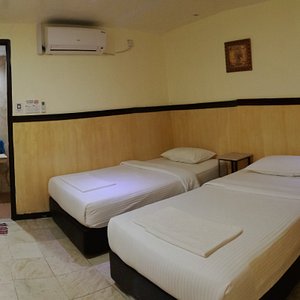 Double Room (Two singles)