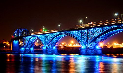 AWESOME VIEW OF THE PEACE BRIDGE.