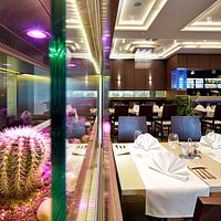 CuBe Restaurant - cactuses