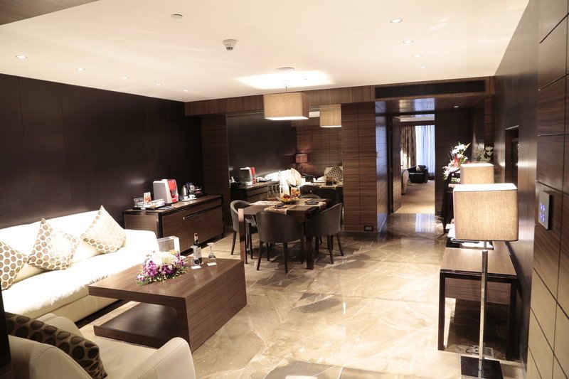 Hotel photo 4 of Sahara Star Hotel.