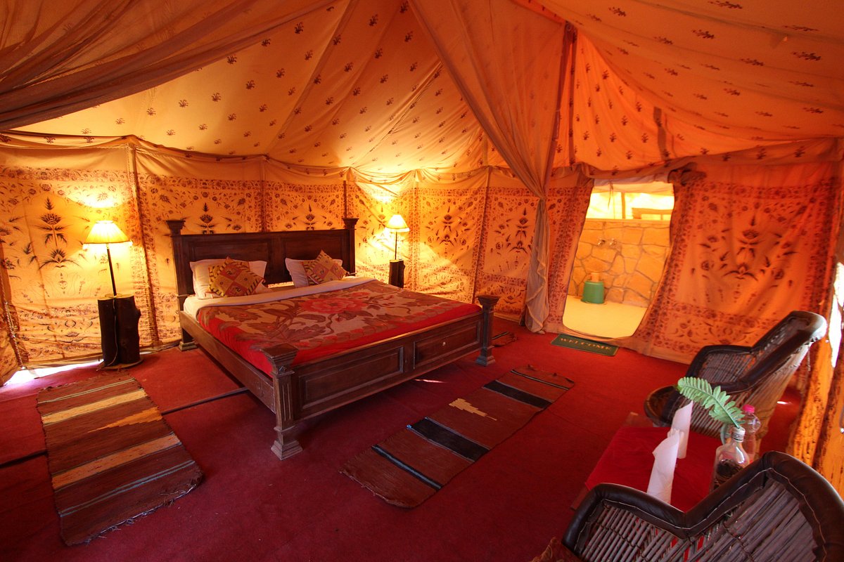 Sheesh Mahal Desert Camp, hotel in Jaisalmer