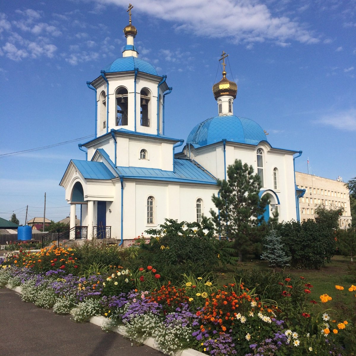 Березовка красноярский край. Свято-Введенский храм Берёзовка. Введенский храм Березовка Красноярский край. Красноярский край Березовский район п Березовка. Красноярск поселок Березовка.