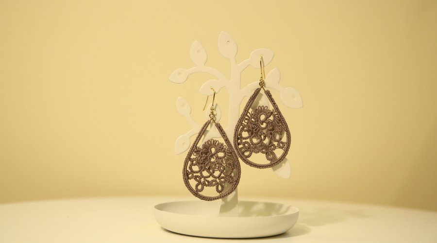 Tatting lace earrings