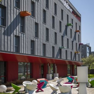 Façade et terrasse