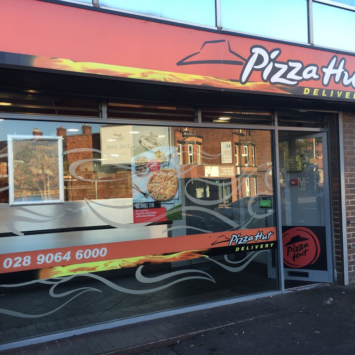 PIZZA HUT DELIVERY ORMEAU ROAD, Belfast Updated 2024 Restaurant