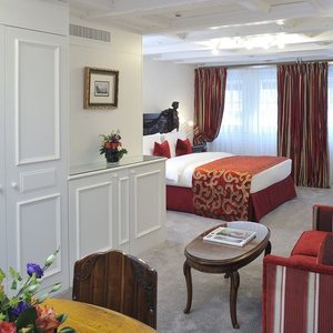 Guest room