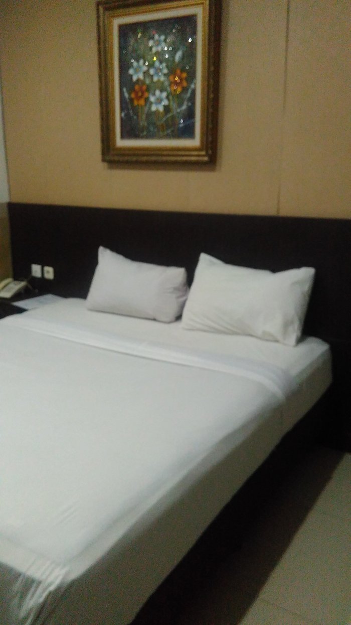 HOTEL QINTANI - Reviews (Cirebon, Indonesia)