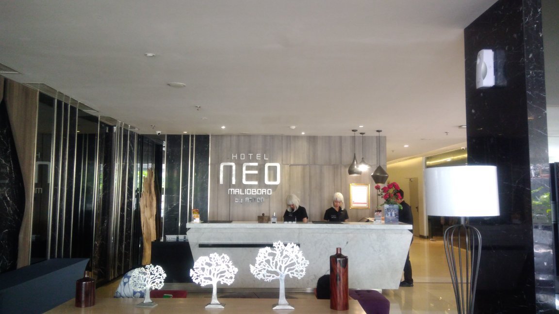 HOTEL NEO MALIOBORO (AU$58): 2024 Prices & Reviews (Yogyakarta ...