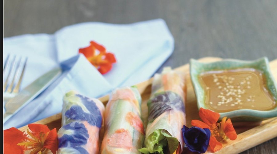 flower rolls salad 