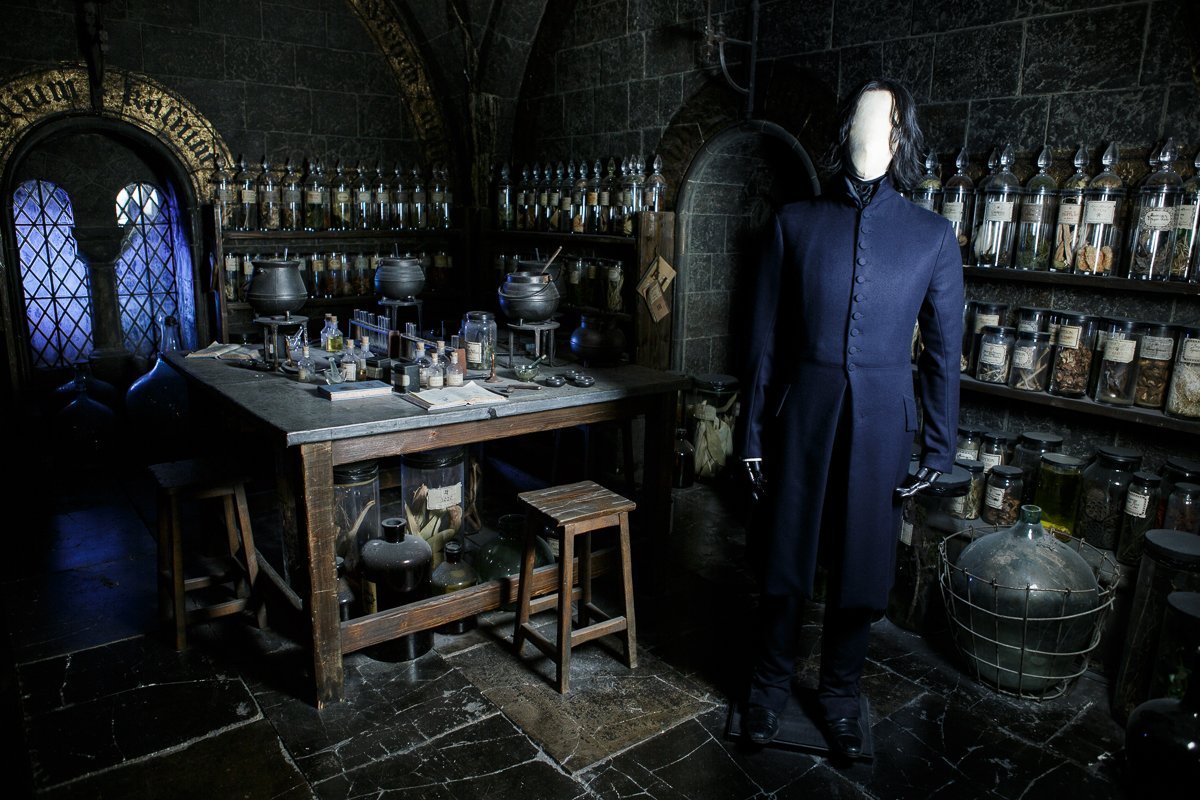 WARNER BROS. STUDIO TOUR LONDON - THE MAKING OF HARRY POTTER (Leavesden) -  All You Need to Know BEFORE You Go