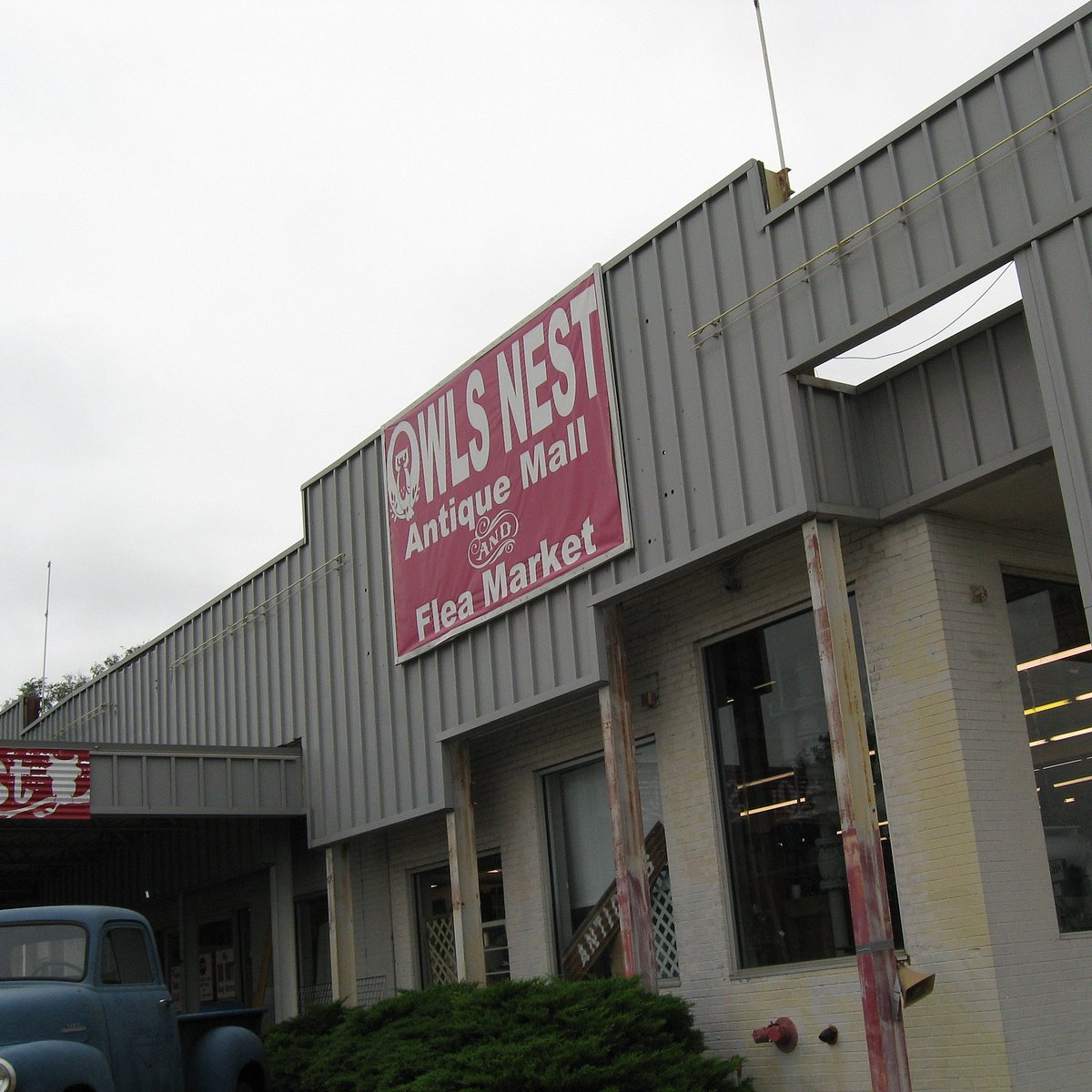 Owls Nest Topeka Antique Mall and Flea Market - All You Need to Know BEFORE  You Go (2024)