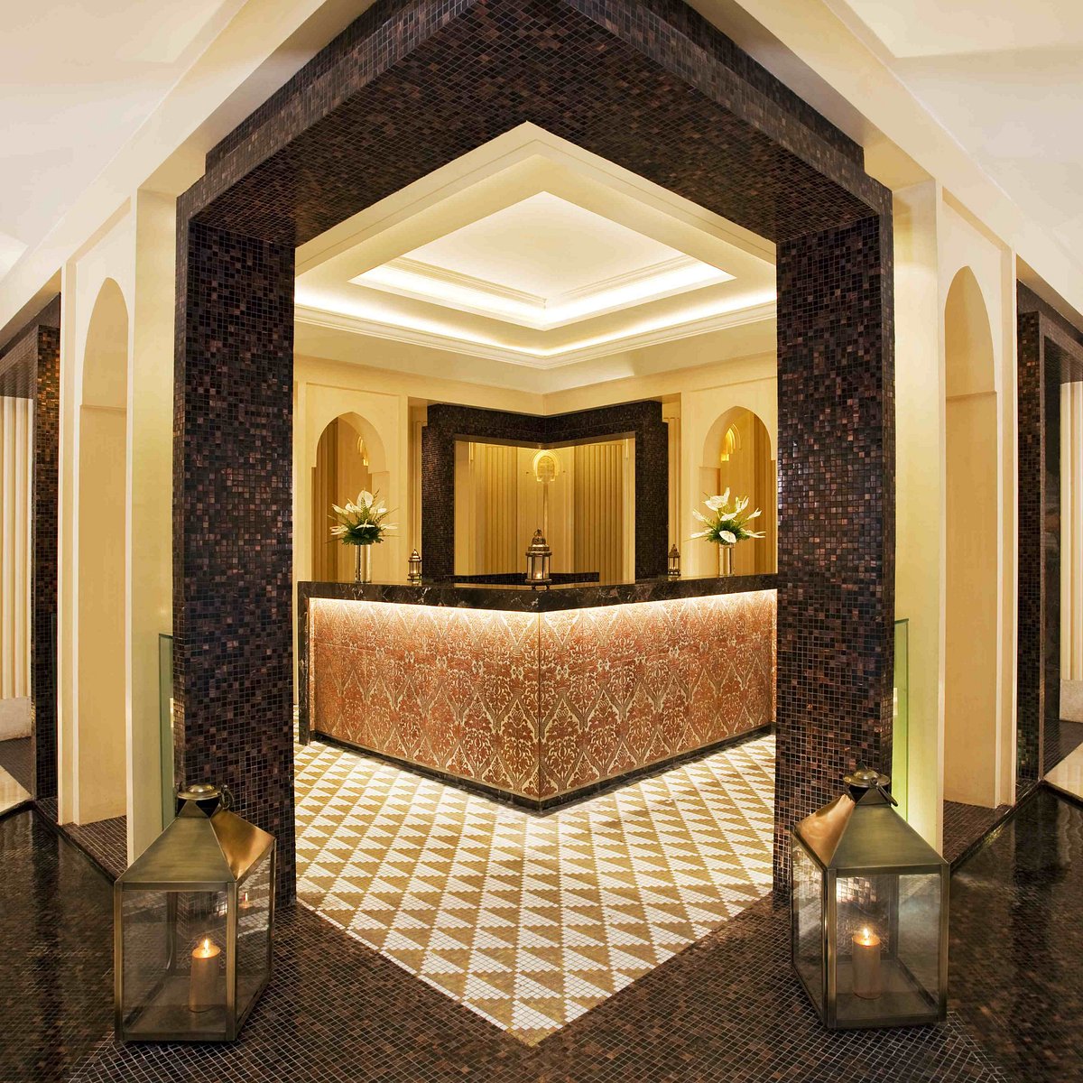 Элен спа. Crowne Plaza New Delhi Mayur Vihar Noida. Spa 132-5. Elle Spa com.