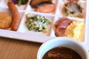 餐饮