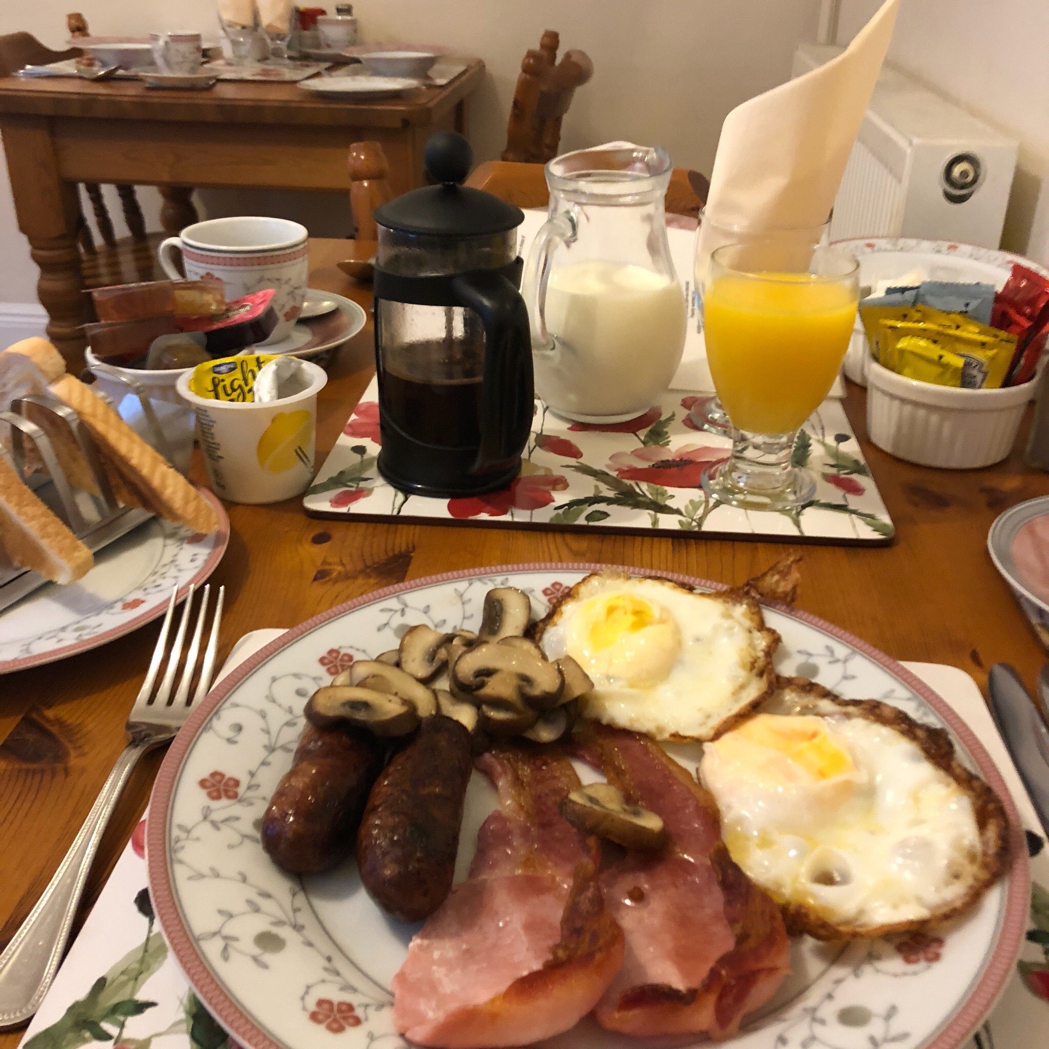 VICTORIA BED AND BREAKFAST - B&B Reviews (Cambridge, England)