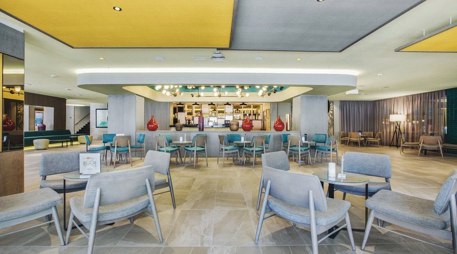 Lobby bar