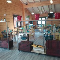 comedor del restaurante somo parque amplio y muy comodo para disfrutar de todos nuestros platos