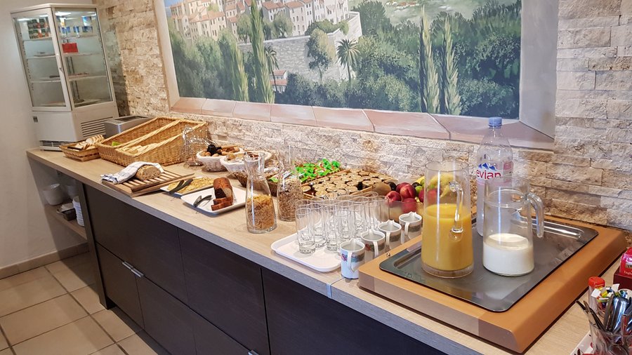 Notre petit dejeuner en buffet a volonté