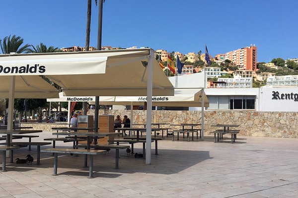 Caja Roja McFlurry with Wedges - Picture of McDonald's, Majorca -  Tripadvisor