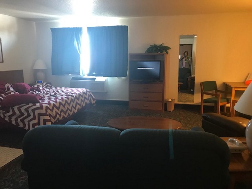 Selby Motel Rooms: Pictures & Reviews - Tripadvisor