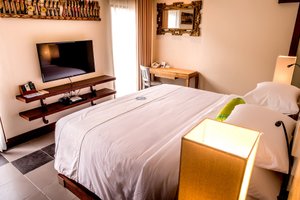 Room & Suite
