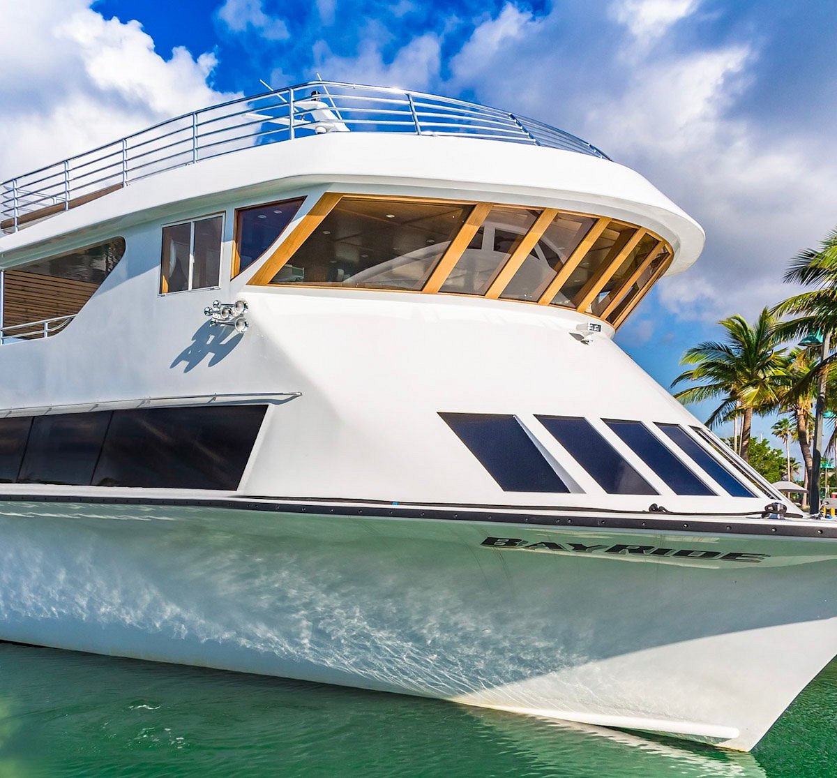 Party Yachts & Boats - Miami Yacht Charters