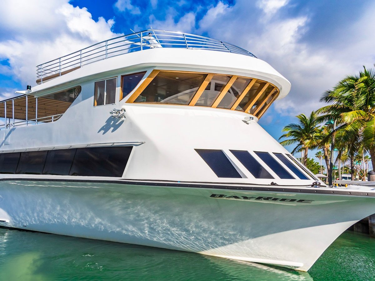 yacht charters out of miami