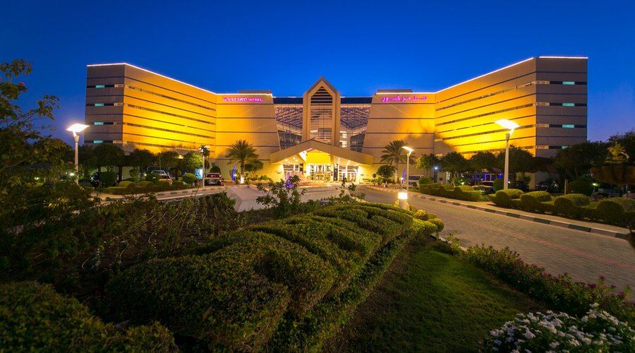 Mercure Grand Hotel at Night