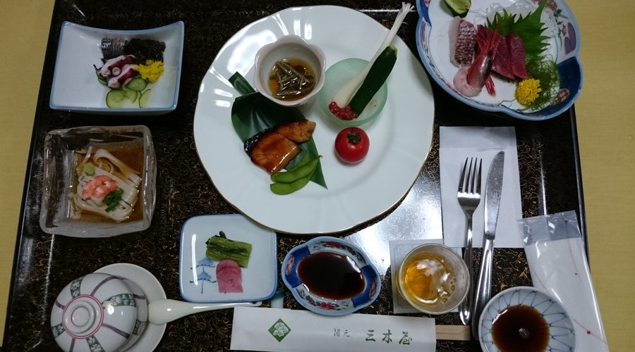 夕食のお膳
