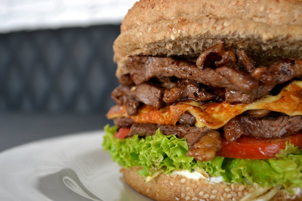 PAPA BURGUER - DESVIO RIZZO, Caxias Do Sul - Restaurant Reviews, Photos &  Phone Number - Tripadvisor