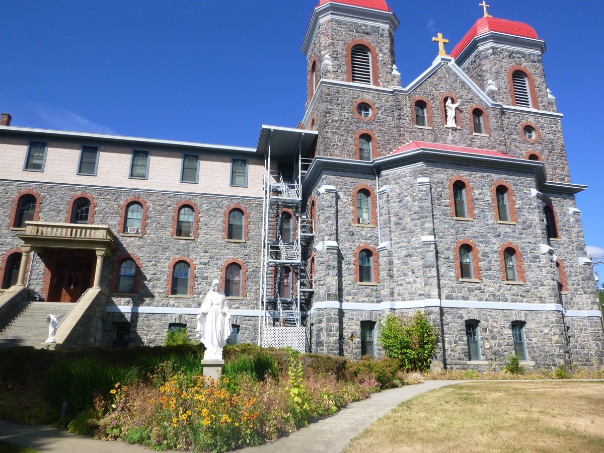 The Grotto Garden - Center for Benedictine Life