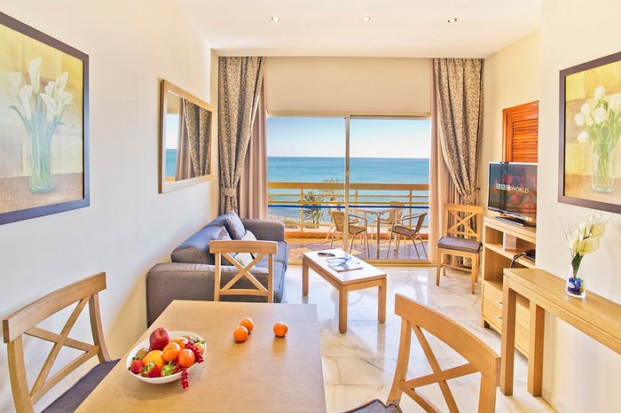 1 bedroom Exterior apartment - kitchenette, twin sofa bed, mountain or sea views