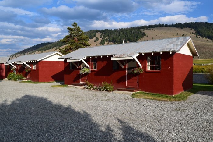 REDWOOD CABINS - Updated 2024 Campground Reviews (Stanley, Idaho)