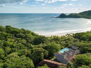 Piscina e praia