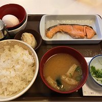 たまかけ鮭朝食