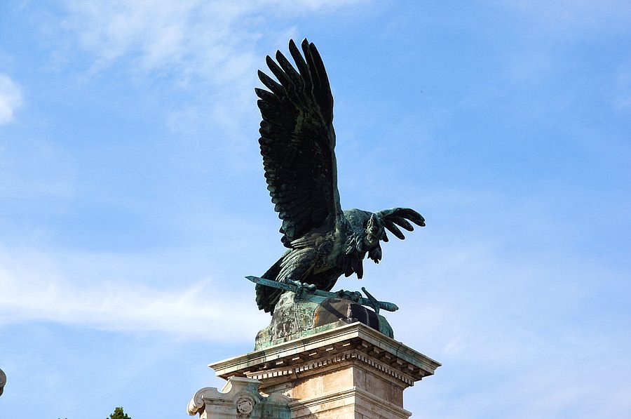 Turul Bird Statue - 부다페스트 - Turul Bird Statue의 리뷰 - 트립어드바이저 Turul Bird Statue - 부다페스트 - Turul Bird Statue의 리뷰 - 트립어드바이저