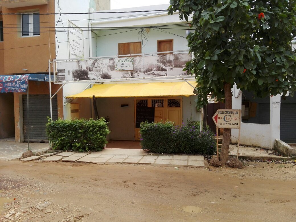 Drapeau du Sénégal - Picture of Nianing, La Petite Cote - Tripadvisor