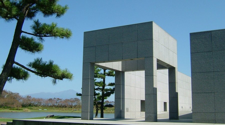 建物は谷口吉生氏の設計です。