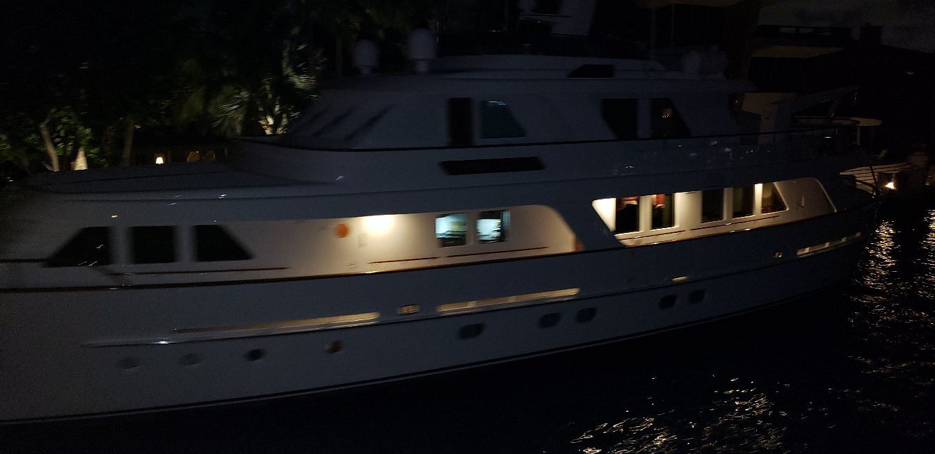 sun dream yacht fort lauderdale