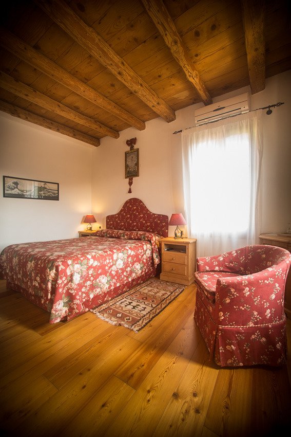 B&B GASTALDO DI ROLLE - Prices & Reviews (Italy/Cison Di Valmarino)