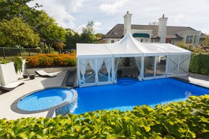 Pool & Beach